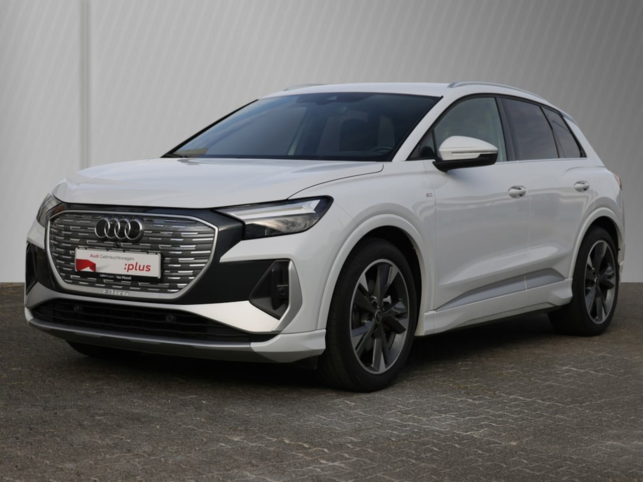 Audi Q4