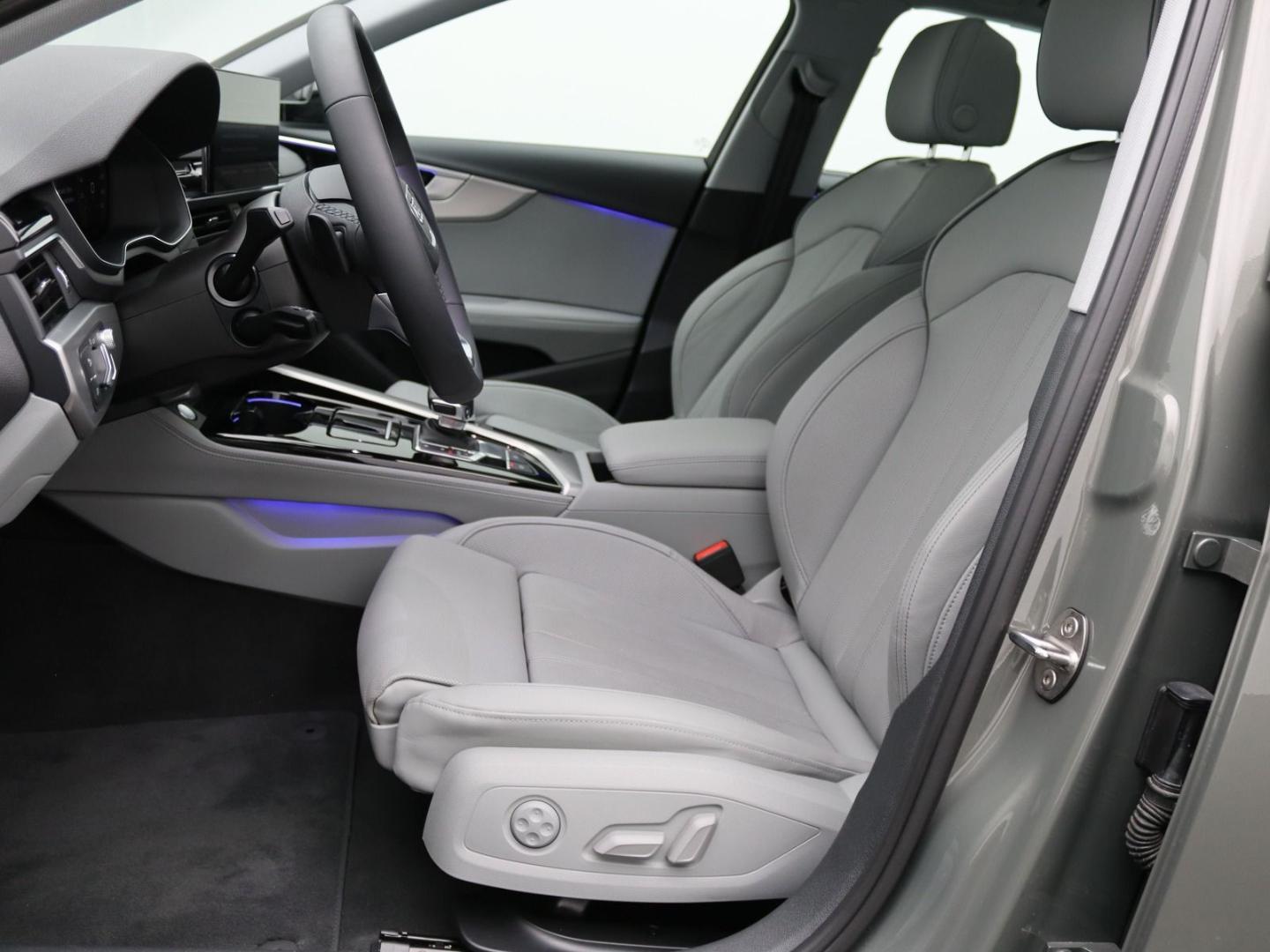 Image about Audi A4 Avant S line 40 TDI quattro S tronic