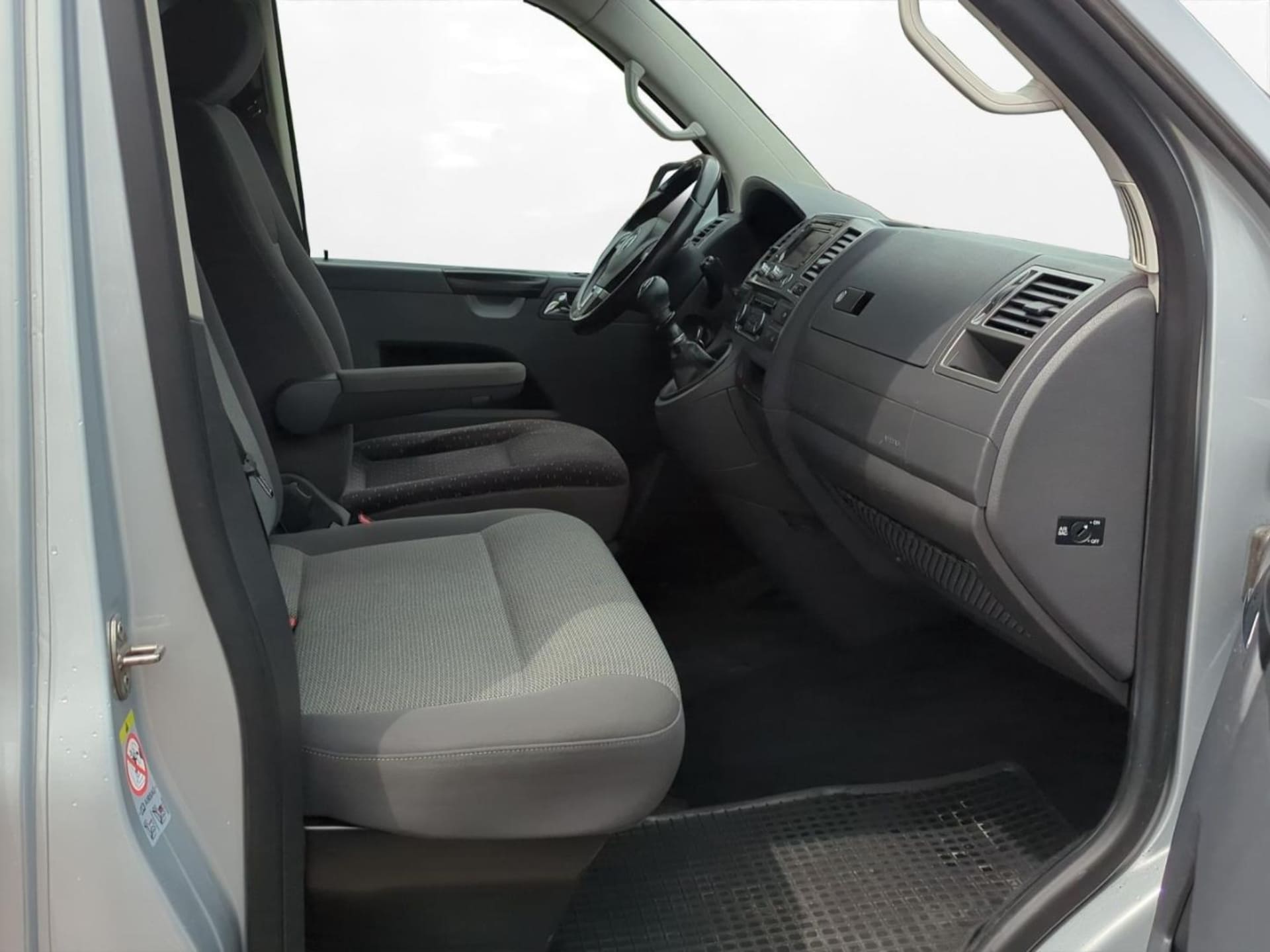 Volkswagen T5 Caravelle langer Radstand Comfortline