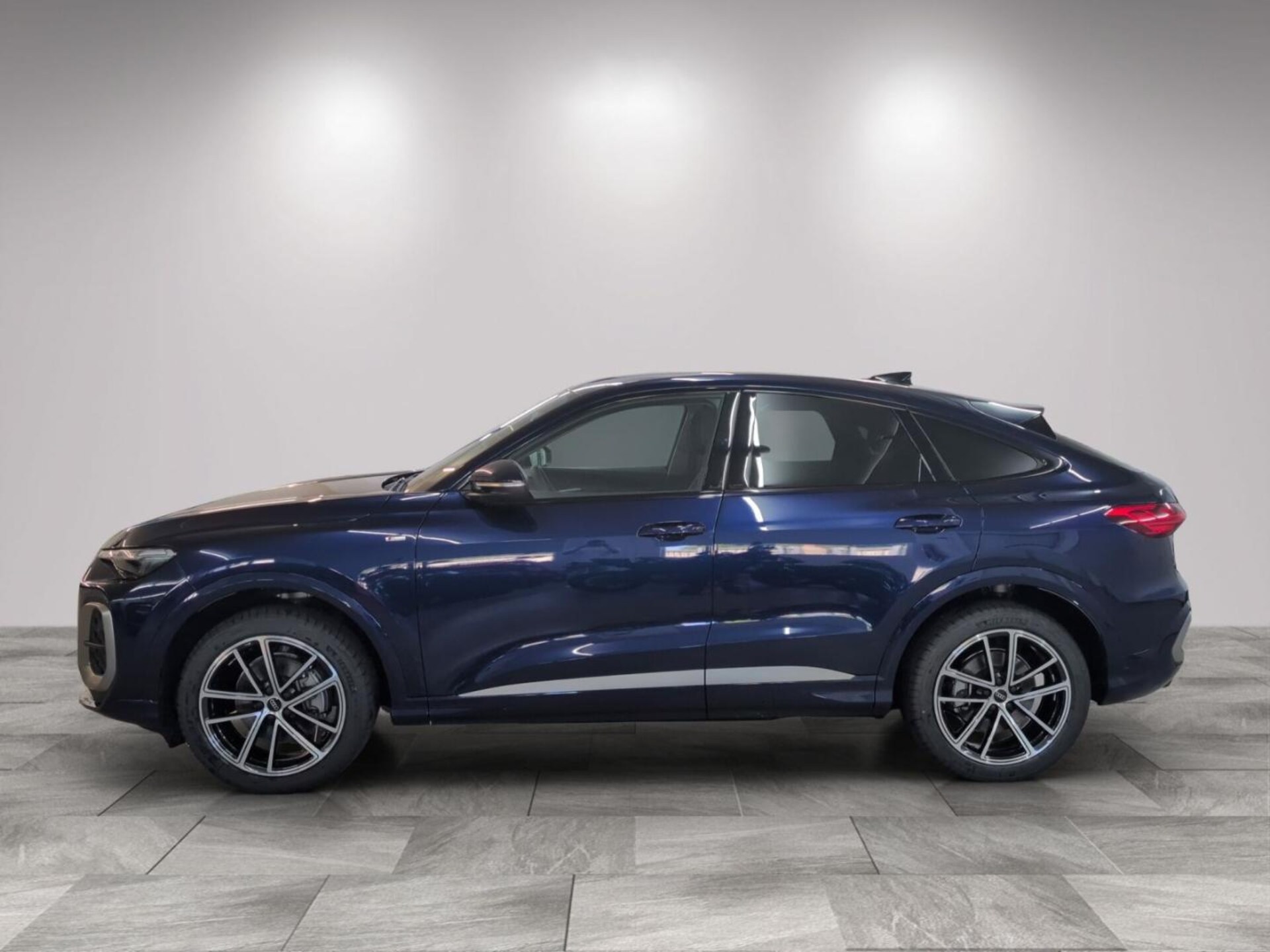 Audi Q5 Sportback edition one