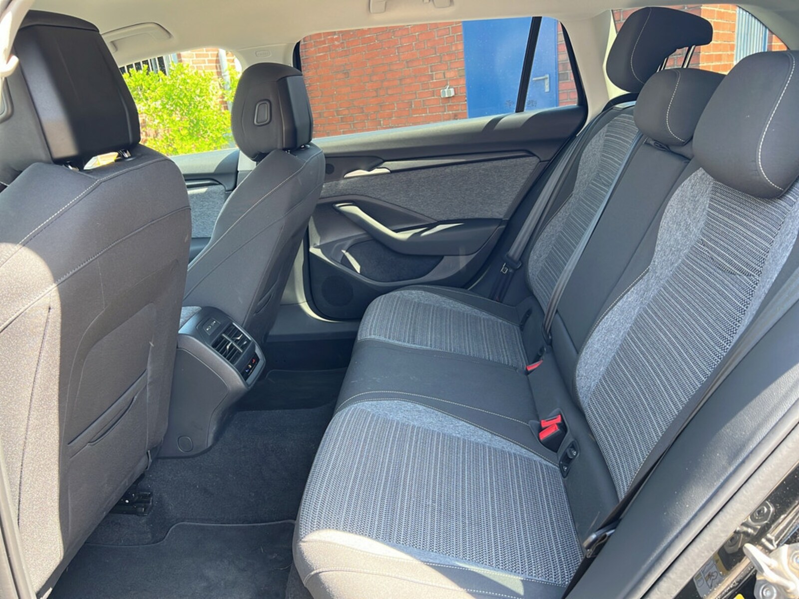 Škoda Superb Combi – Bild 11