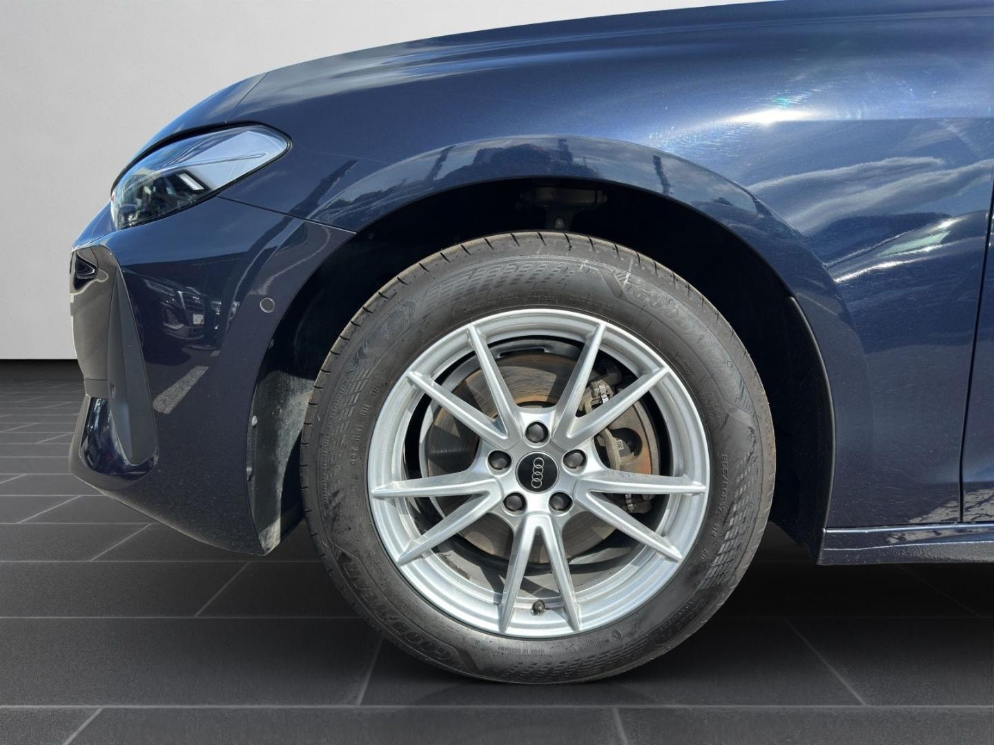 Bild über Audi A5 Avant TFSI 110 kW S tronic - für weitere Informationen kontaktieren Sie den Audi Partner