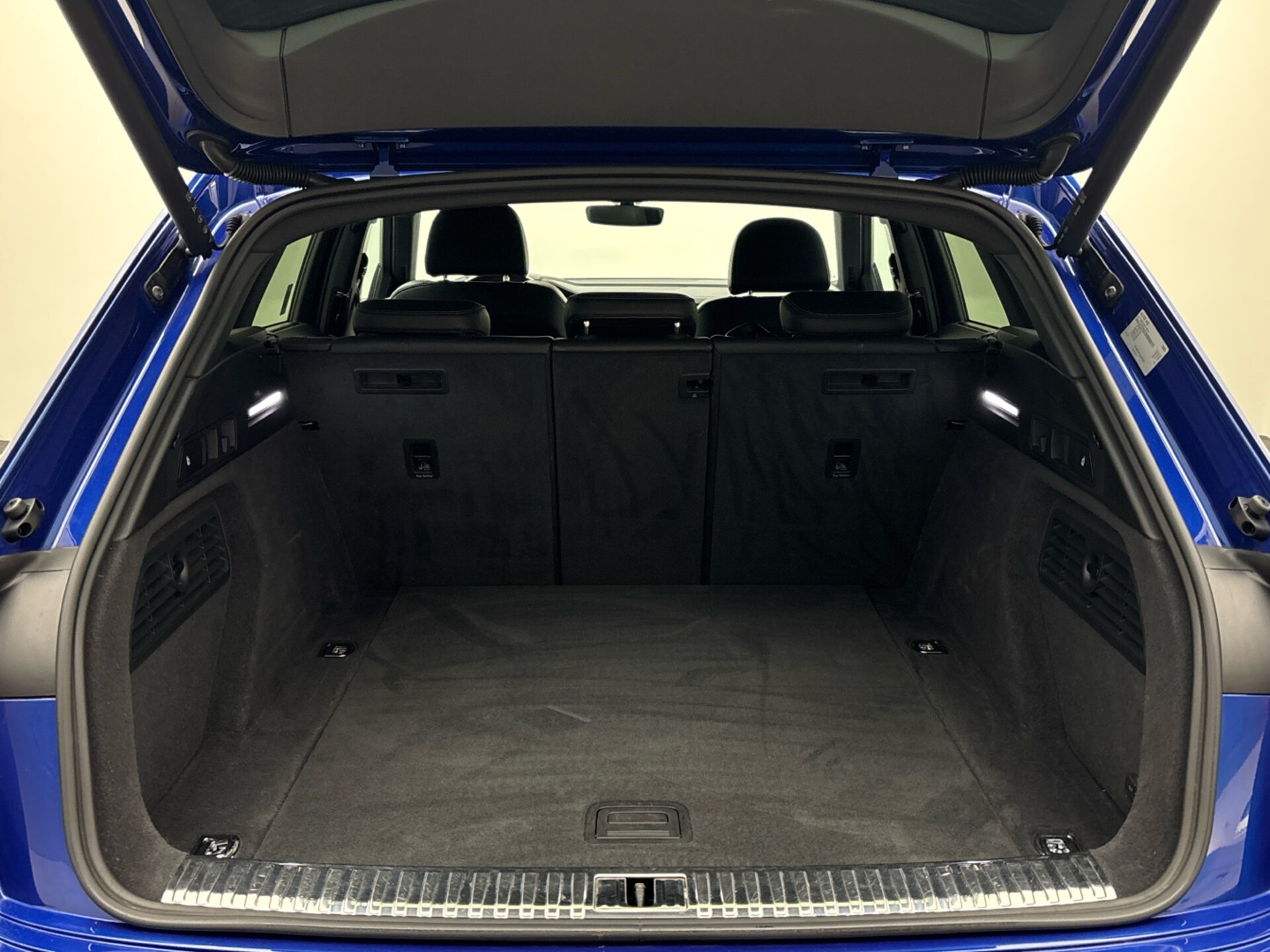 Audi e-tron advanced