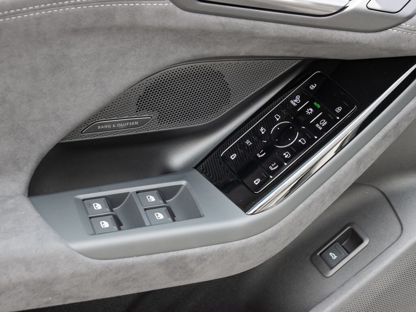 Bild über Audi A6 Avant e-tron S line business e-tron performance 270 kW - für weitere Informationen kontaktieren Sie den Audi Partner