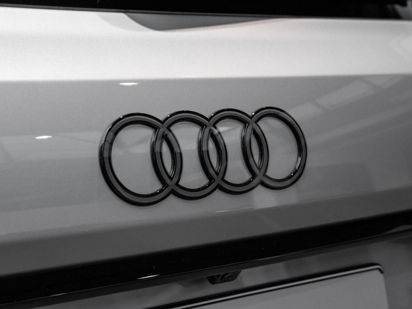 Image about Audi Q7 SUV S line 50 TDI quattro tiptronic