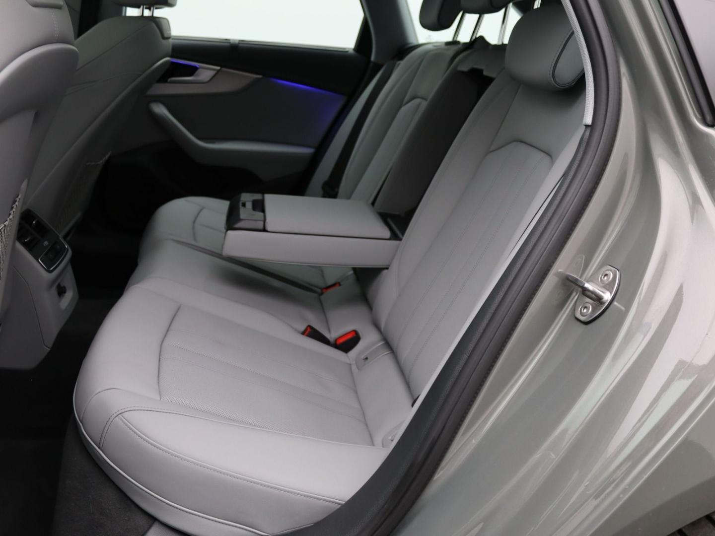 Image about Audi A4 Avant S line 40 TDI quattro S tronic
