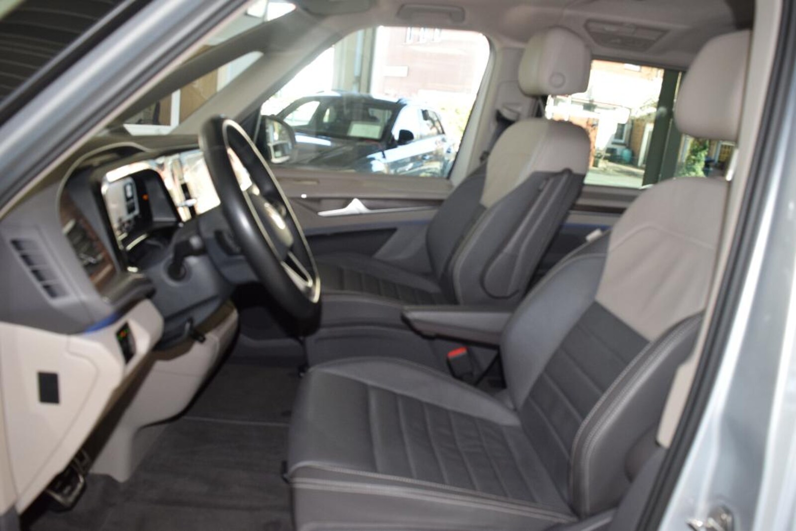 Volkswagen Multivan Langversion – Bild 7