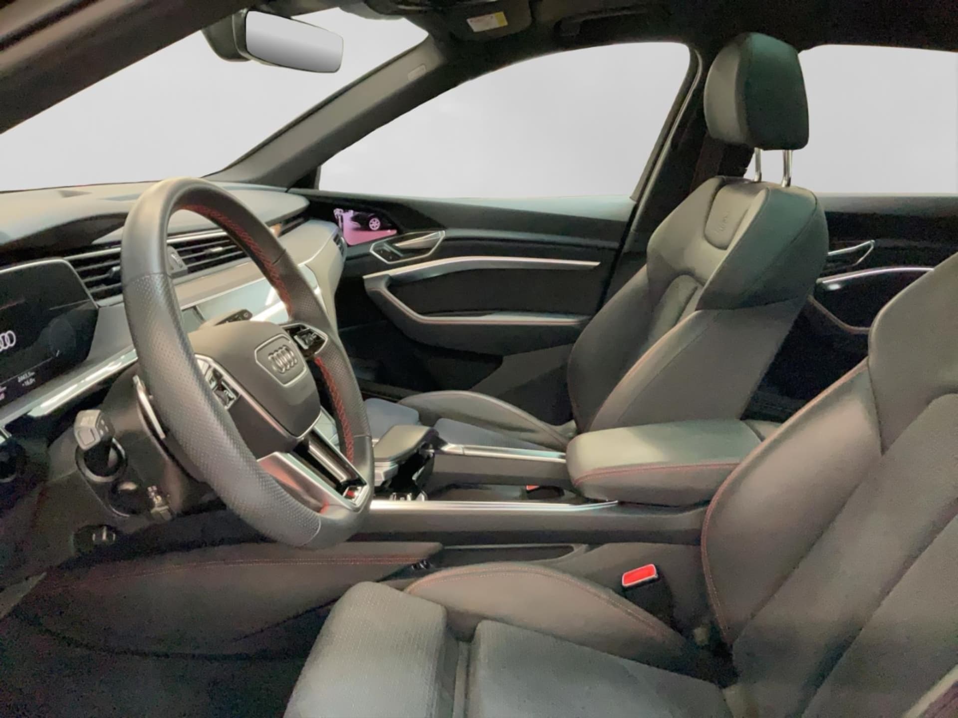 Audi Q8 e-tron S line