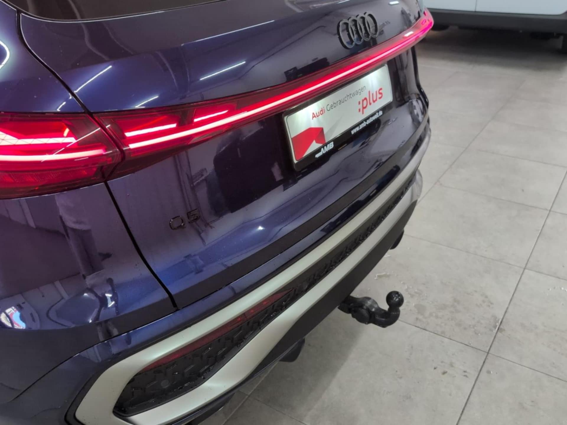 Audi Q5 Sportback edition one