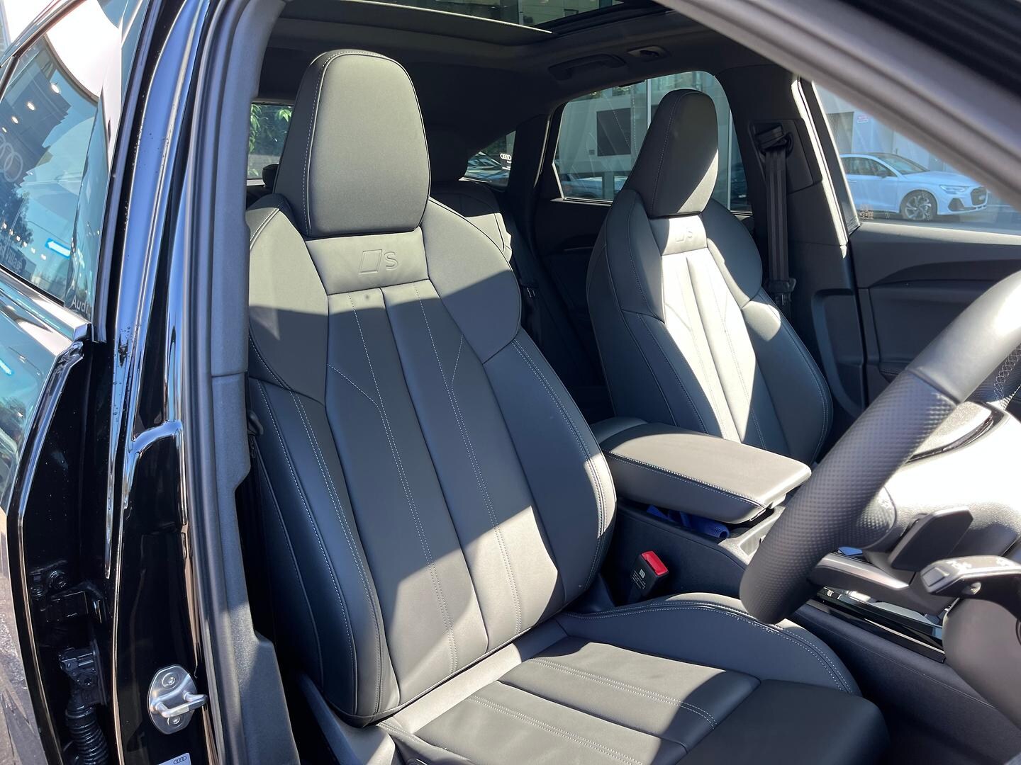 Image about Audi Q5 Sportback e-hybrid quattro S tronic