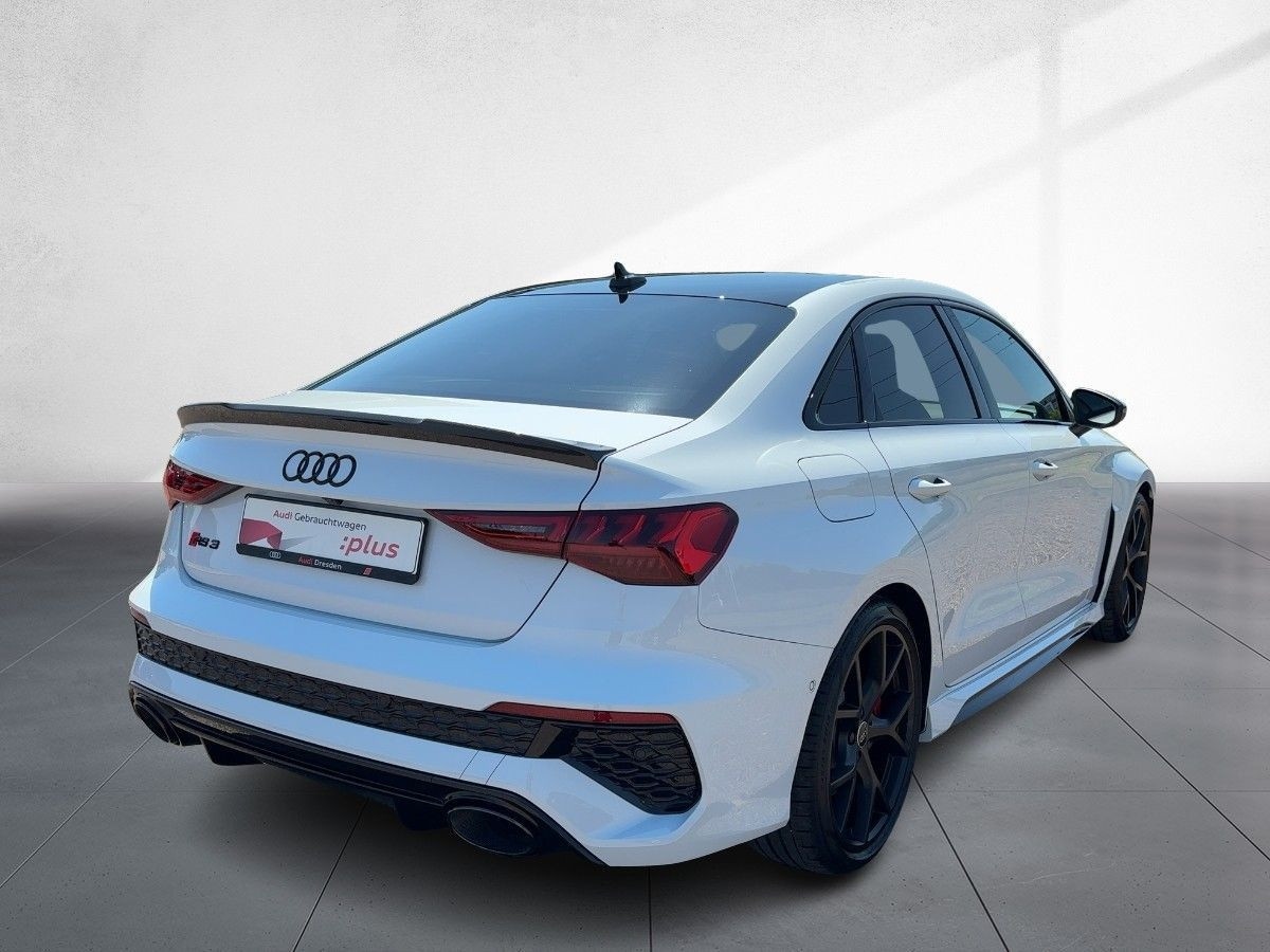 Image about Audi RS 3 Limousine TFSI quattro S tronic