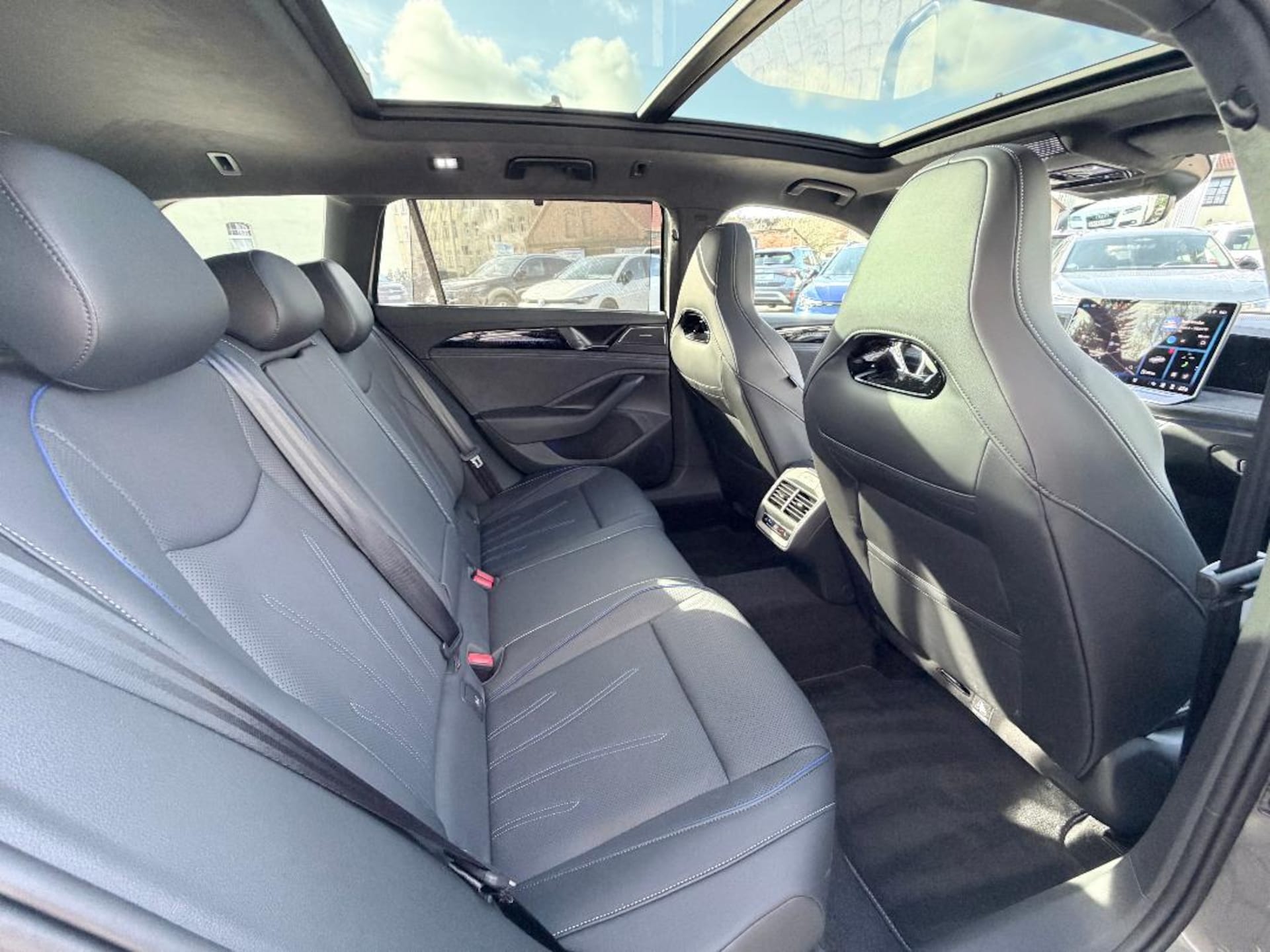 Volkswagen Passat R-Line