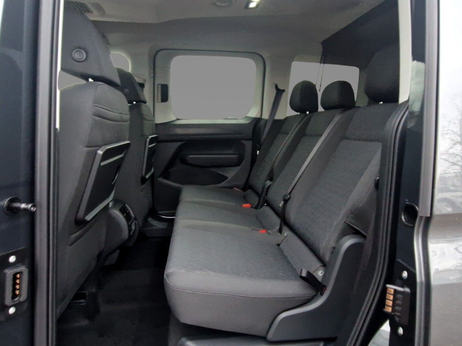 Volkswagen Caddy – Bild 7