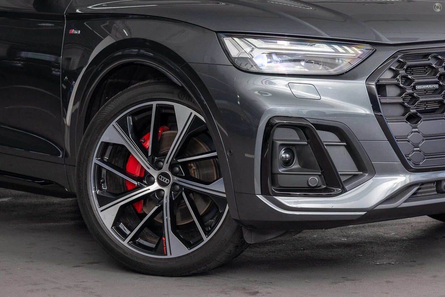 Image about Audi Q5 TFSI e S line 55 TFSI e quattro S tronic