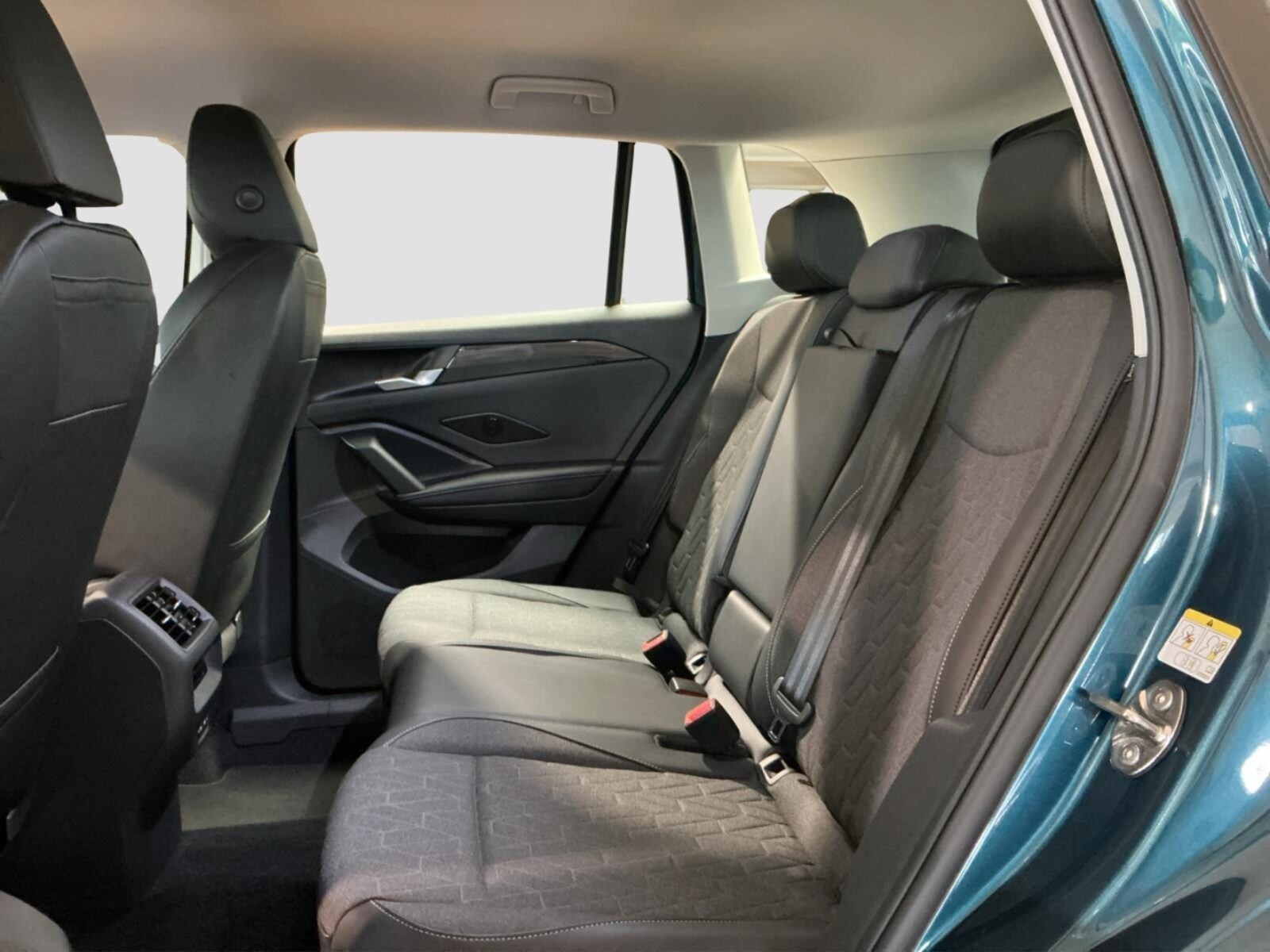 Volkswagen Tiguan – Bild 11