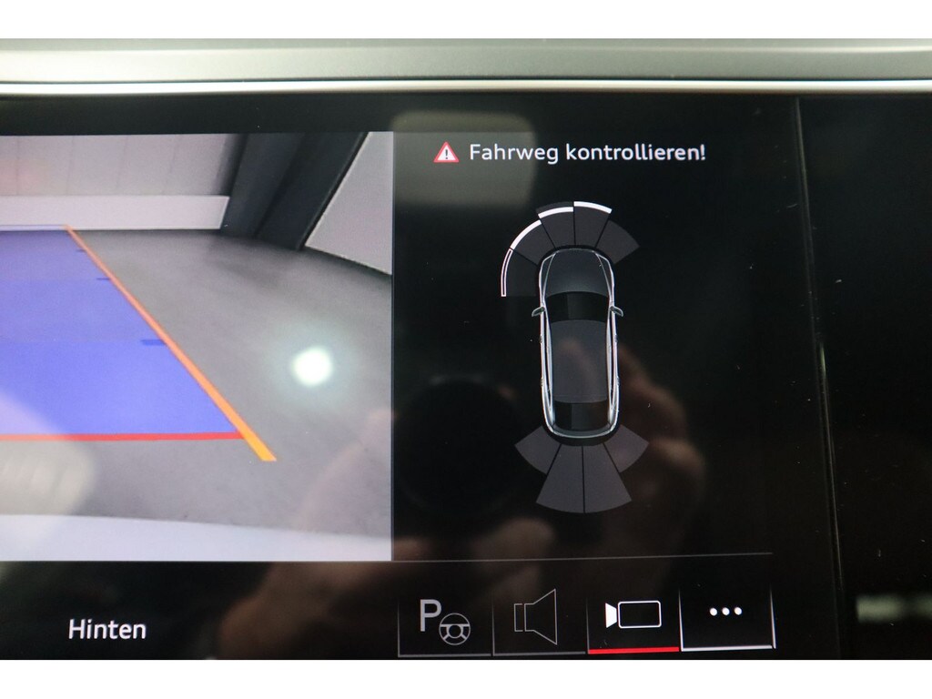 Image about Audi Q8 Sportback e-tron S line 50 e-tron quattro 250 kW
