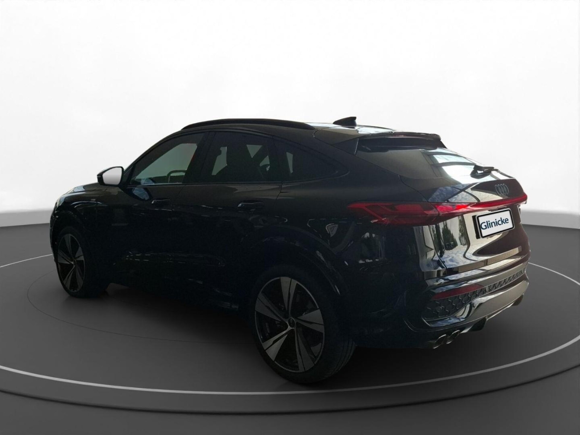 Audi Q5 Sportback edition one