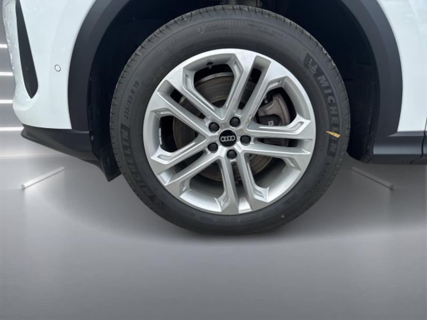 Bild über Audi Q5 SUV TDI quattro 150 kW S tronic - für weitere Informationen kontaktieren Sie den Audi Partner