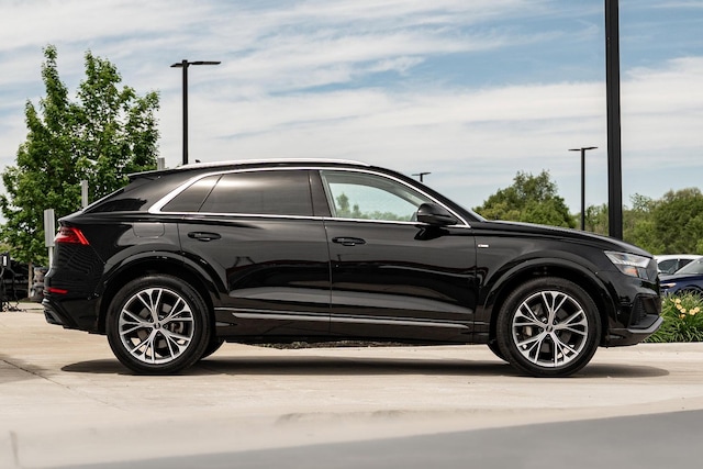 2023 Audi Q8