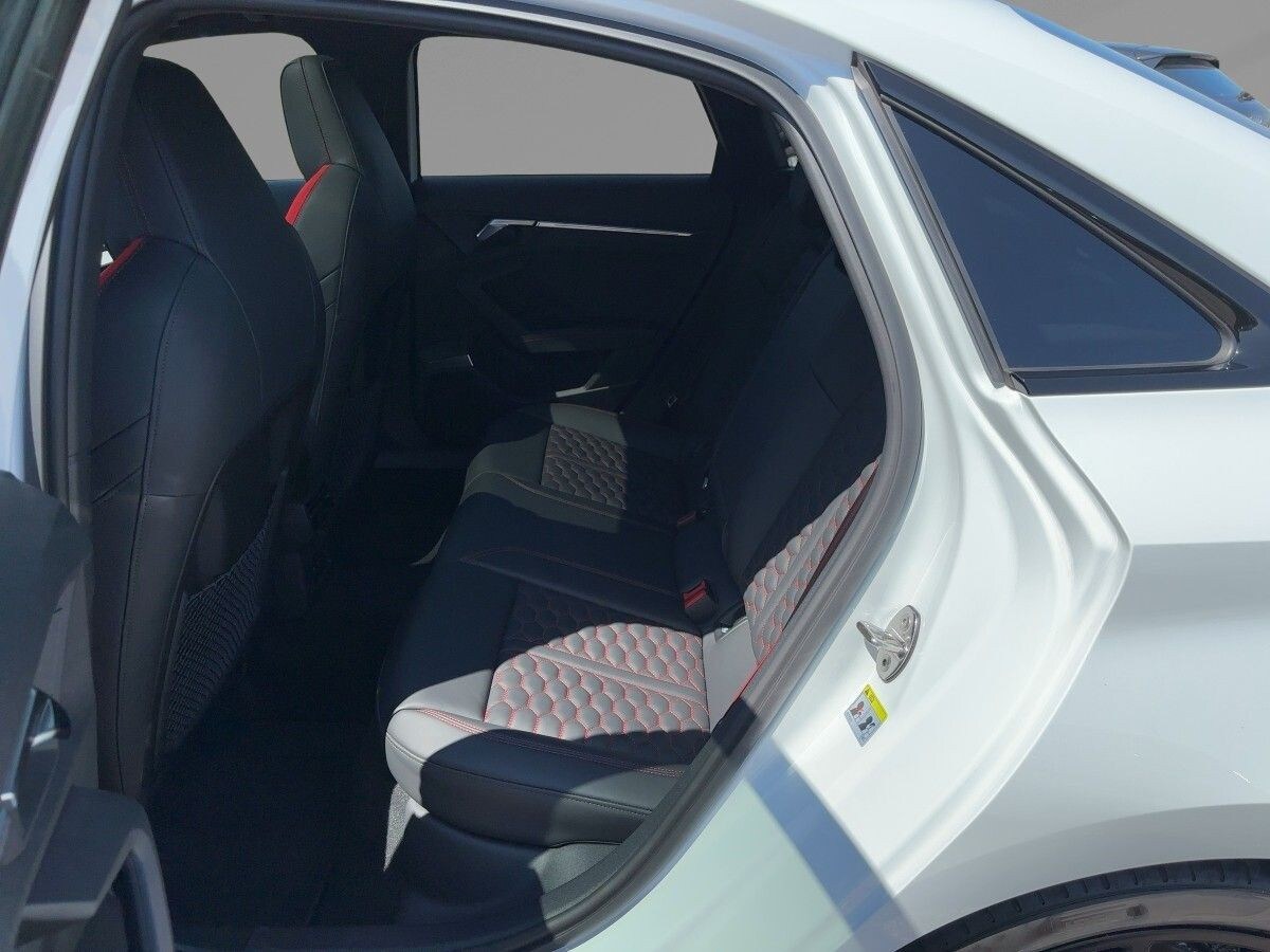 Image about Audi RS 3 Limousine TFSI quattro S tronic