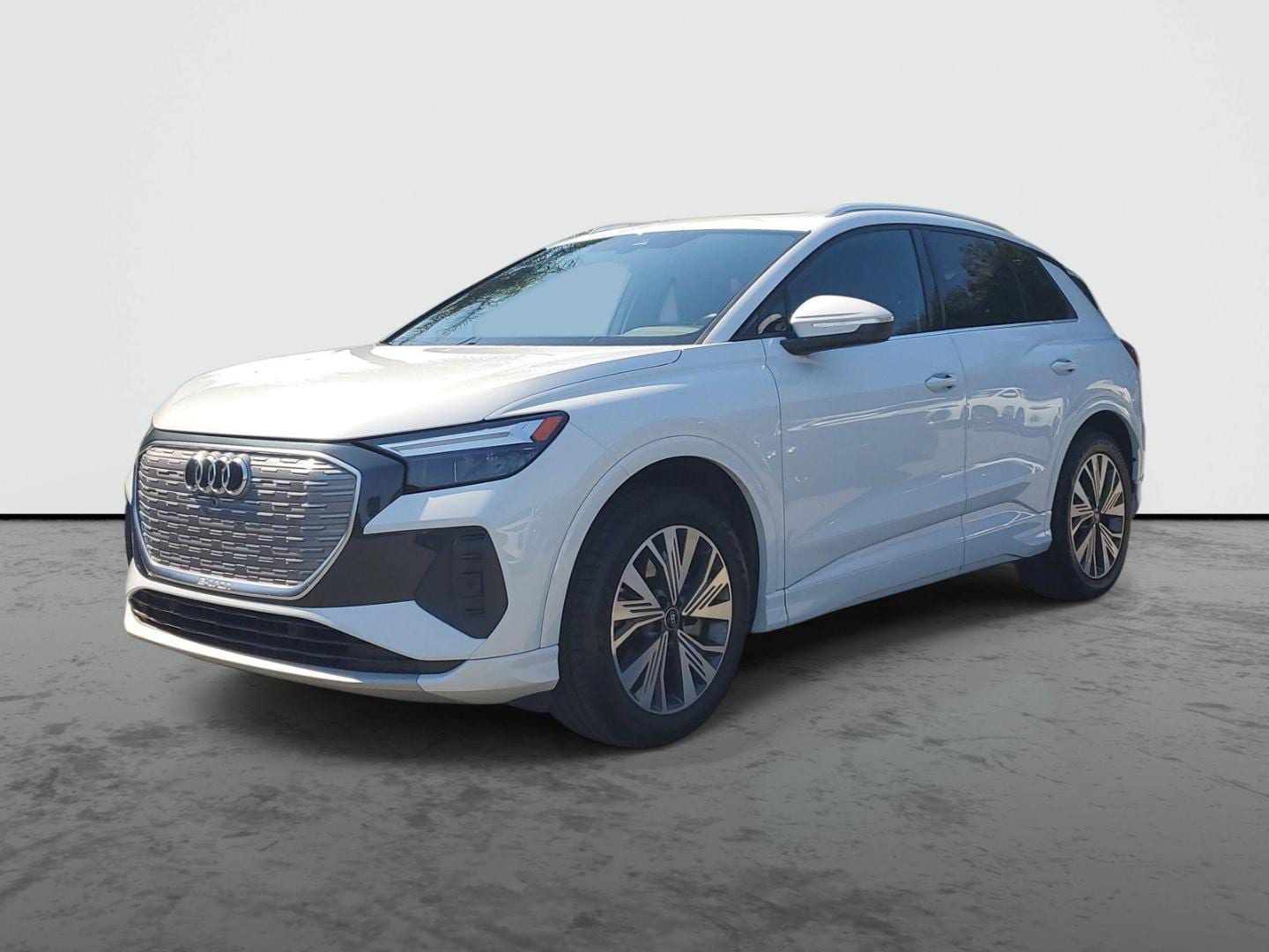 Used 2023 Audi Q4 e-tron Premium with VIN WA1ACBFZ3PP079589 for sale in West Covina, CA