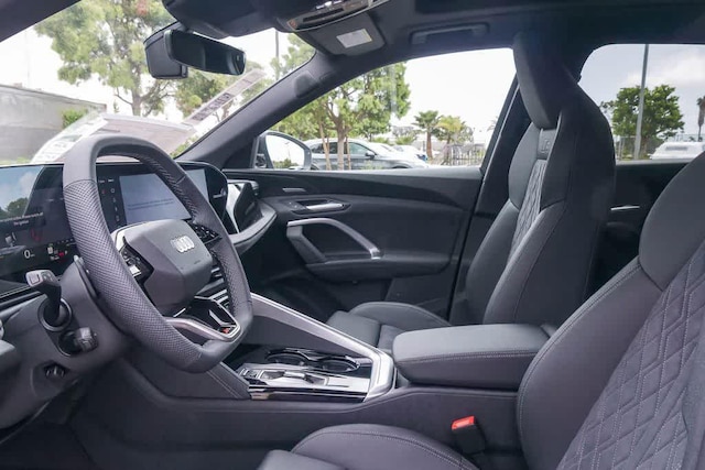 2026 Audi SQ5 Premium Plus - Photo 17