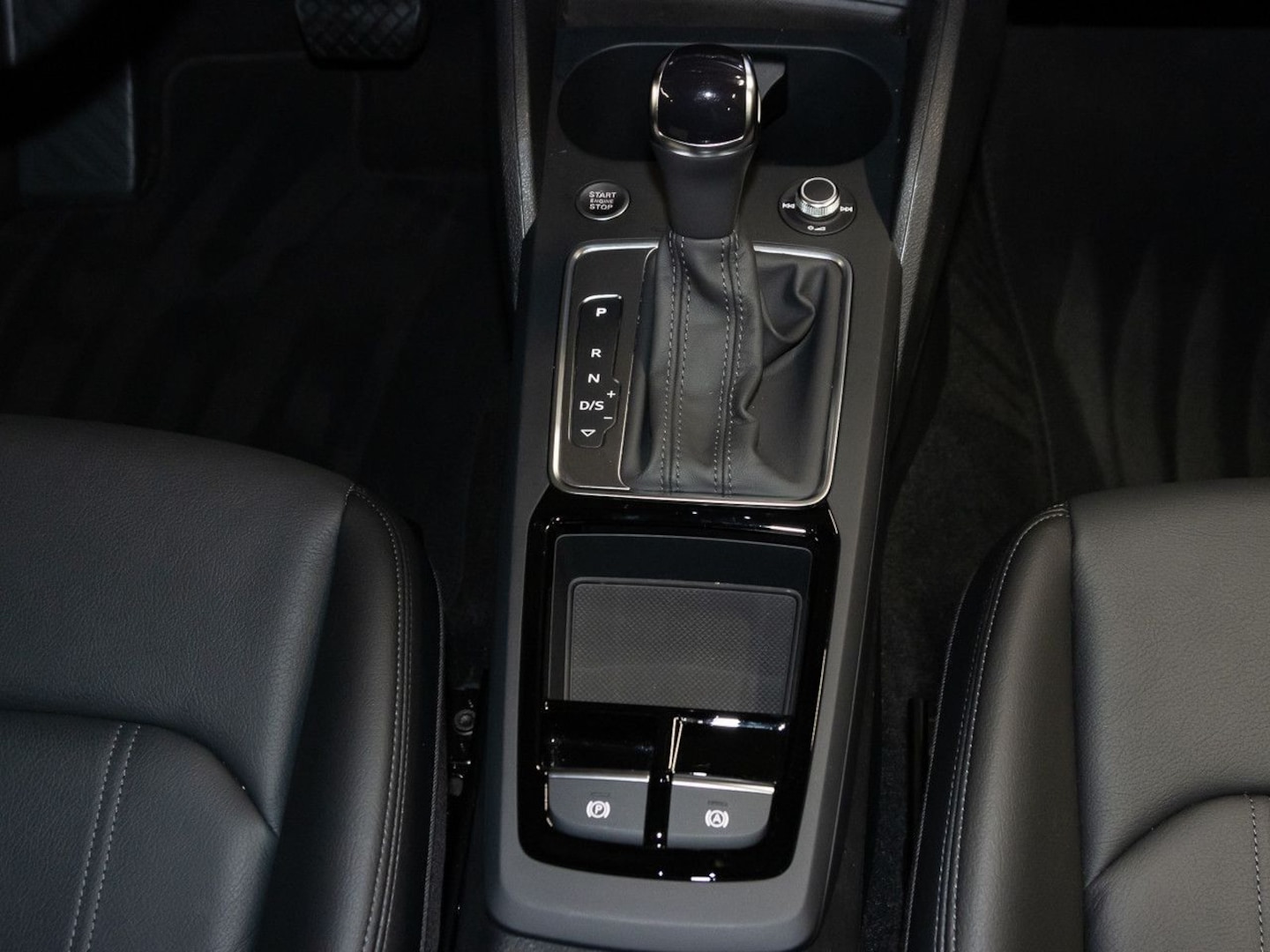 Bild über Audi Q2 advanced 40 TFSI quattro S tronic - für weitere Informationen kontaktieren Sie den Audi Partner