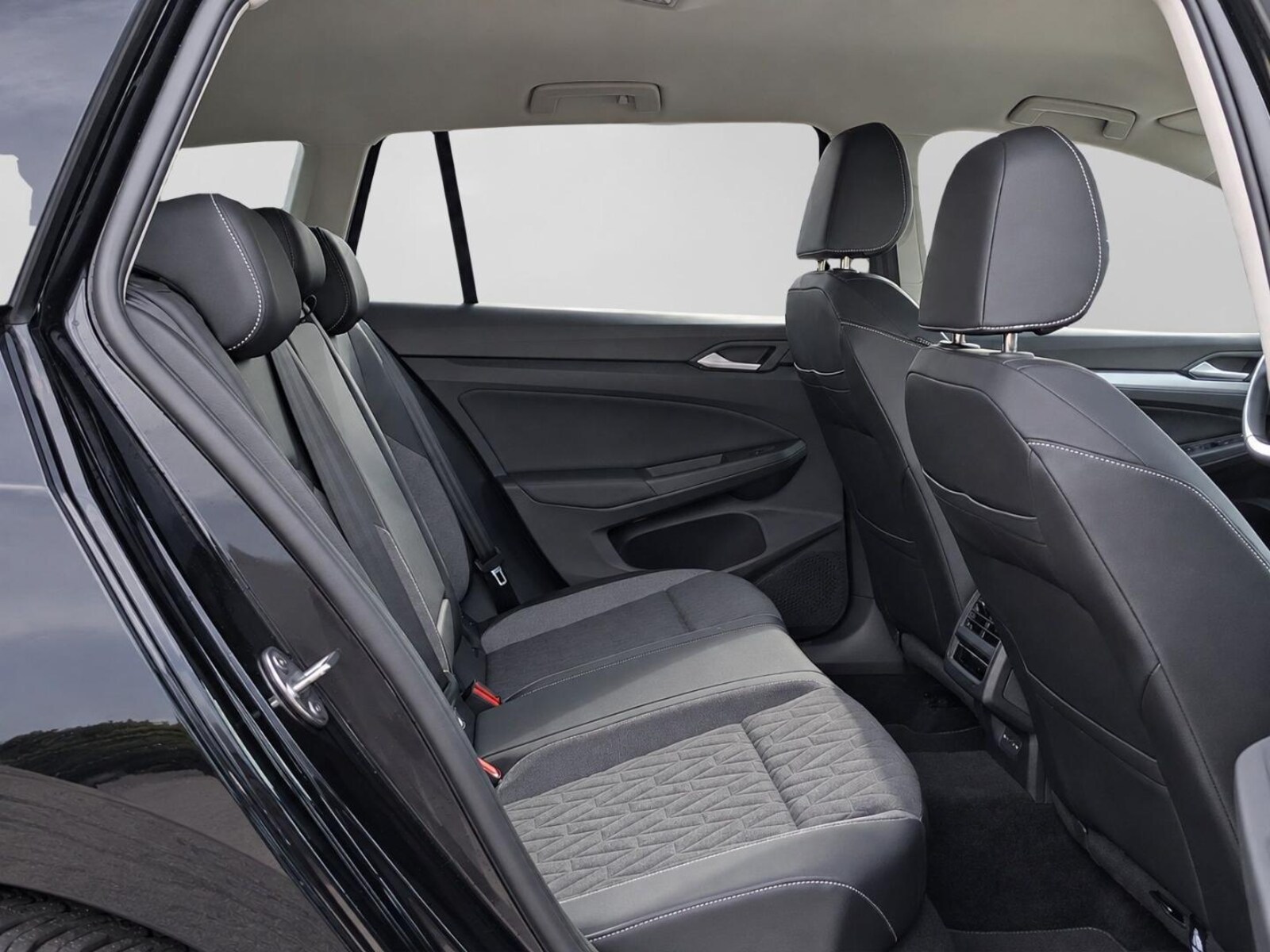 Volkswagen Golf Variant – Bild 15