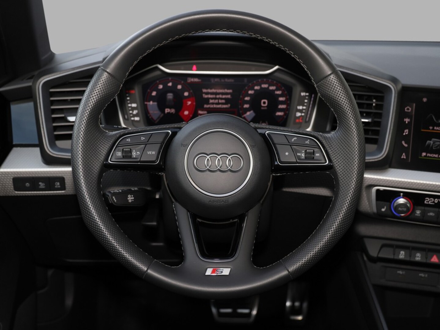 Bild über Audi A1 Sportback advanced 30 TFSI S tronic - für weitere Informationen kontaktieren Sie den Audi Partner
