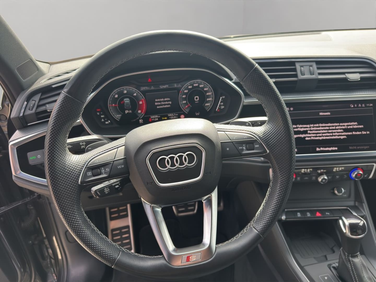 Bild über Audi Q3 S line 35 TDI S tronic - für weitere Informationen kontaktieren Sie den Audi Partner