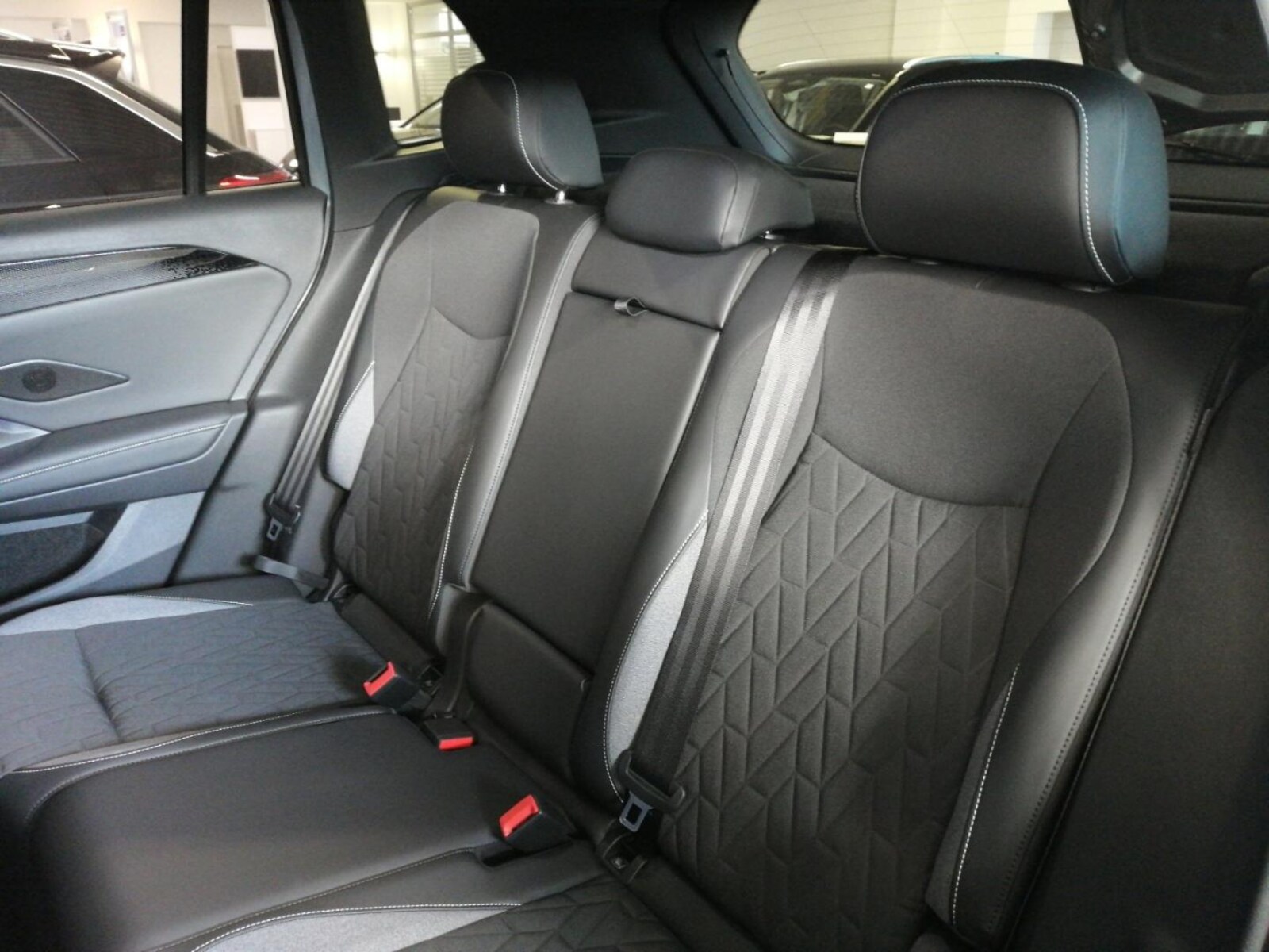 Volkswagen Tiguan – Bild 10