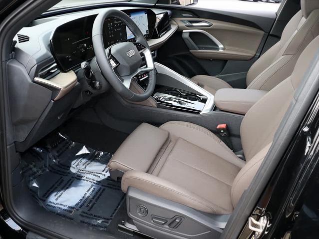 2025 AUDI Q5 - Image 12