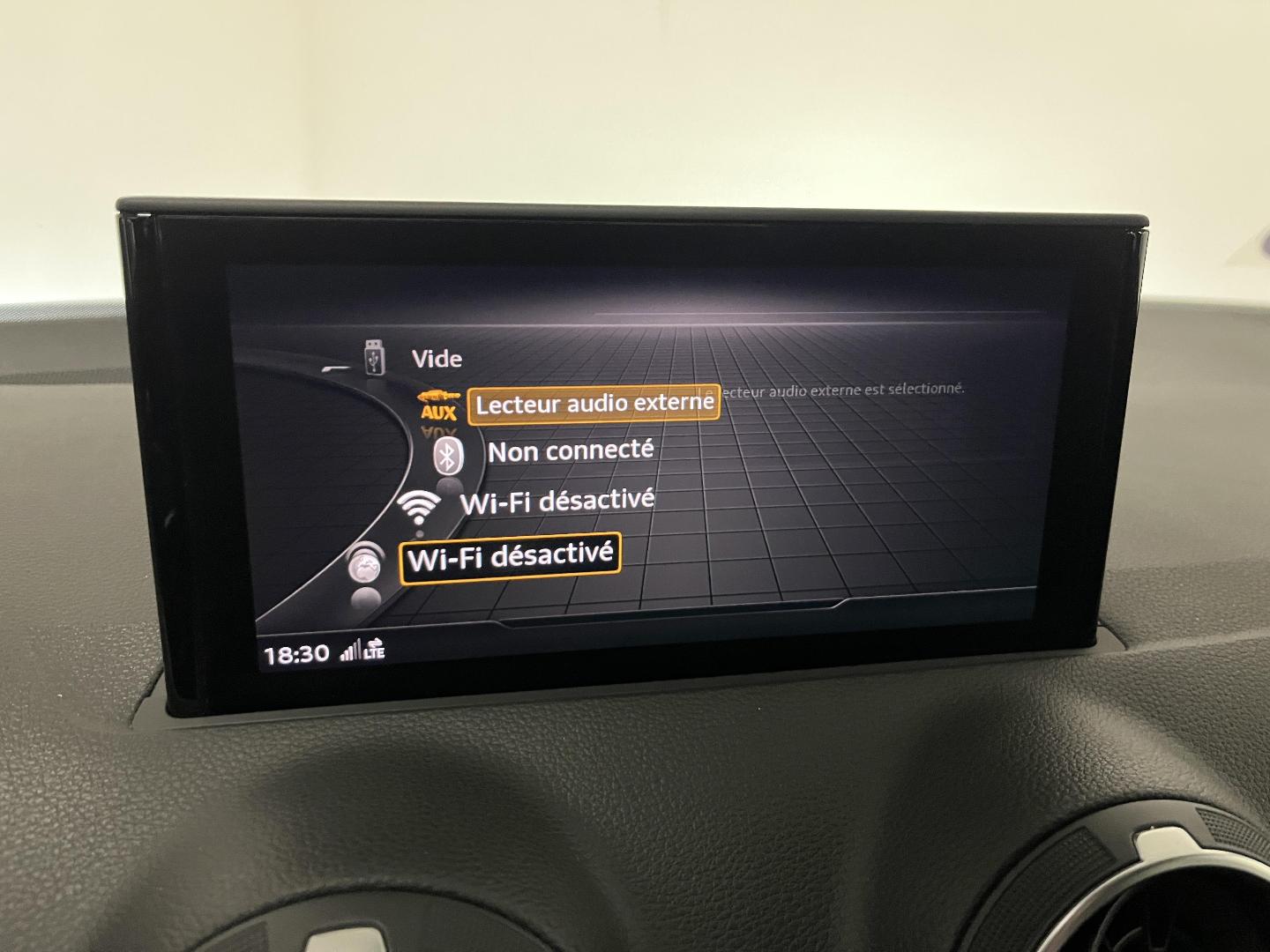 Image about Audi Q2 Business Line 30 TFSI 81 kW (110 ch) 6 vitesses