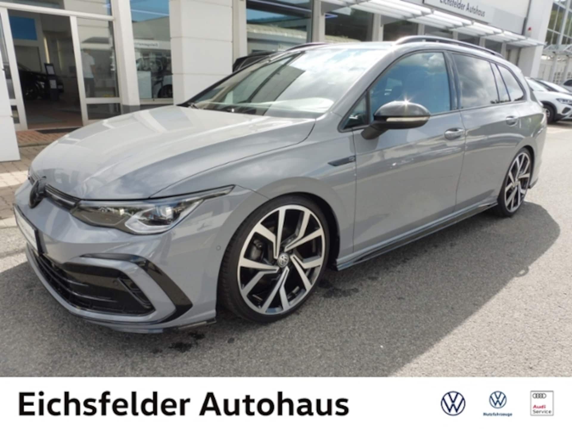 Volkswagen Golf Variant — Volkswagen Golf Variant Golf VIII Variant 1.5 eTSI Black Style