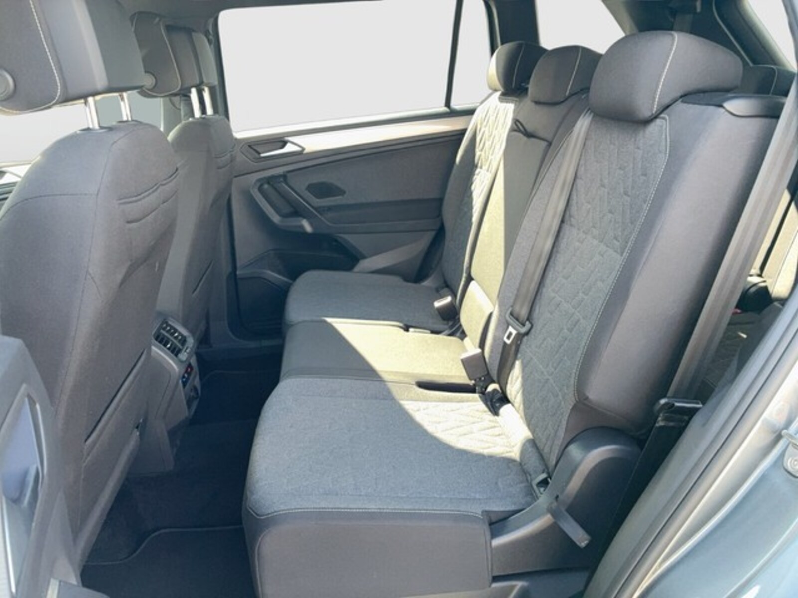 Volkswagen Tiguan Allspace – Bild 11