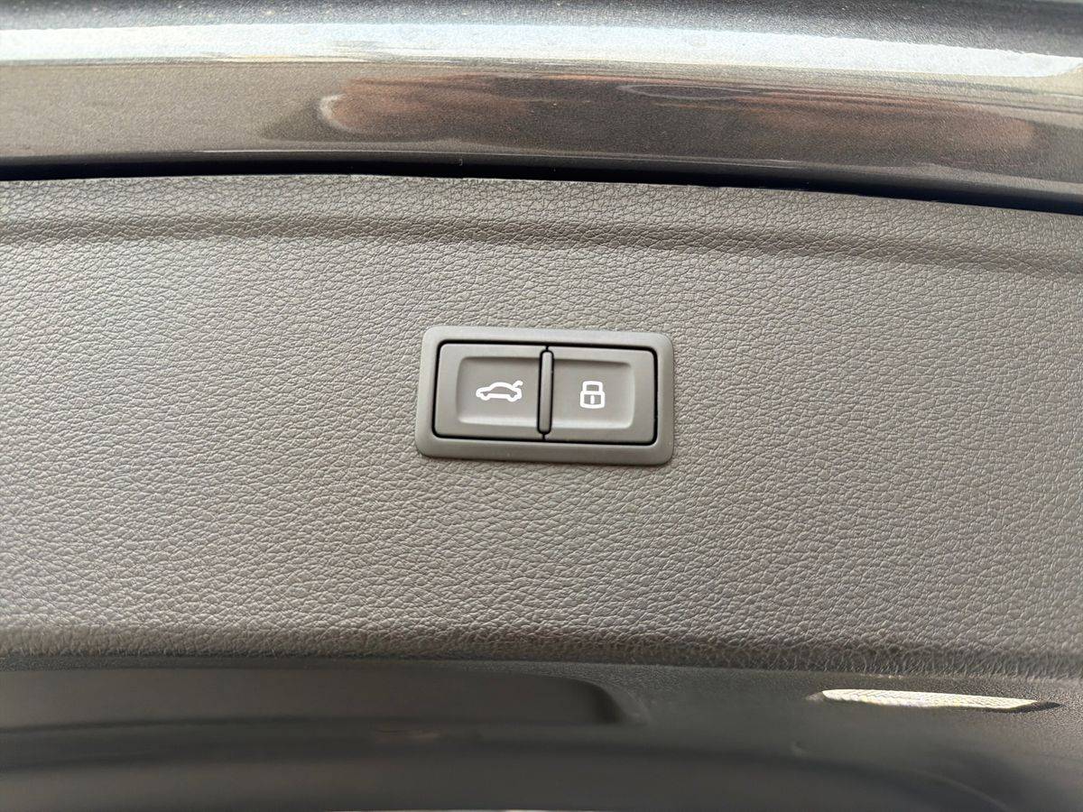 Image about Audi Q5 TFSI e S line 55 TFSI e quattro 270 kW (367 ch) S tronic