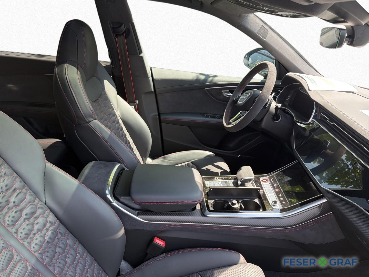 Bild über Audi RS Q8 SUV TFSI quattro 471 kW tiptronic - für weitere Informationen kontaktieren Sie den Audi Partner