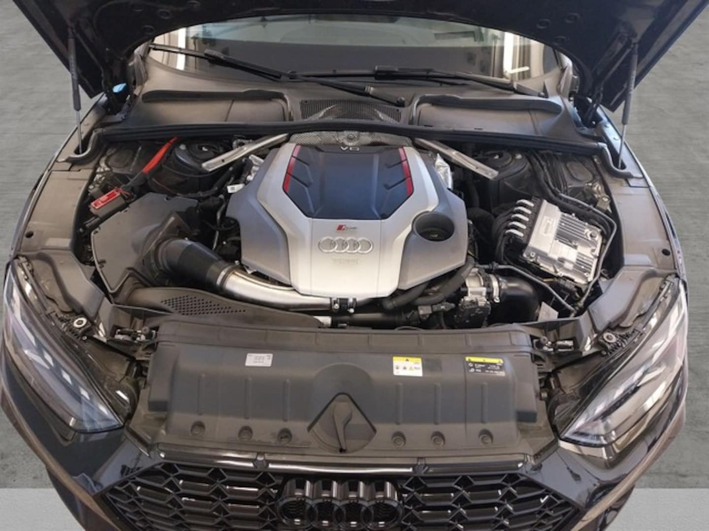 Bild über Audi RS 5 Sportback TFSI quattro tiptronic - für weitere Informationen kontaktieren Sie den Audi Partner