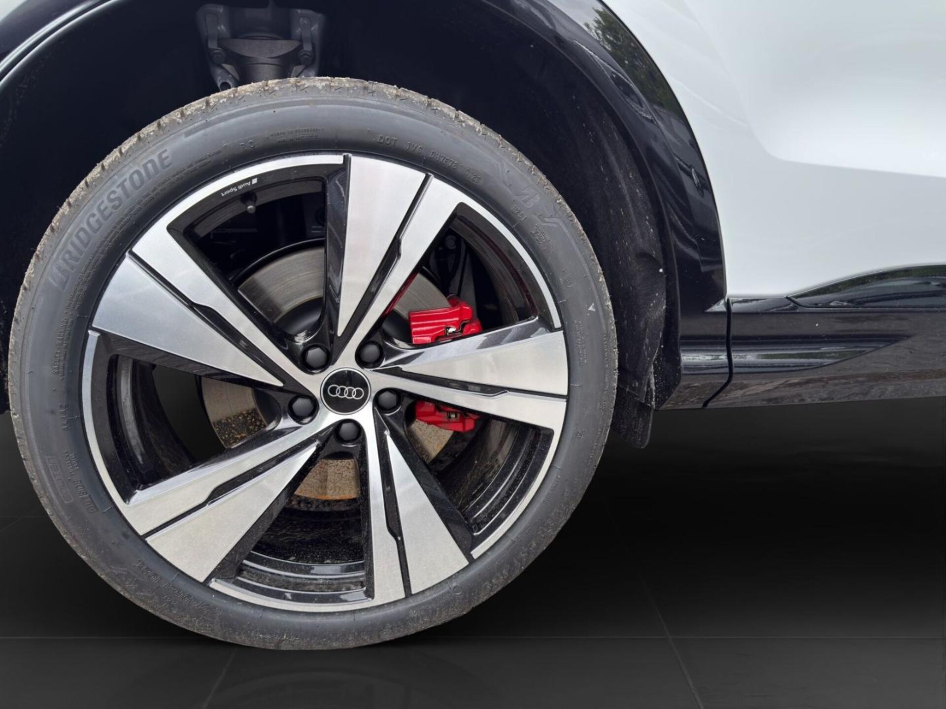 Audi Q5 SUV e-hybrid edition one