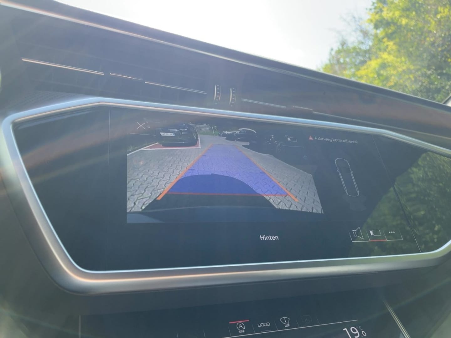 Bild über Audi RS 6 Avant TFSI quattro tiptronic - für weitere Informationen kontaktieren Sie den Audi Partner