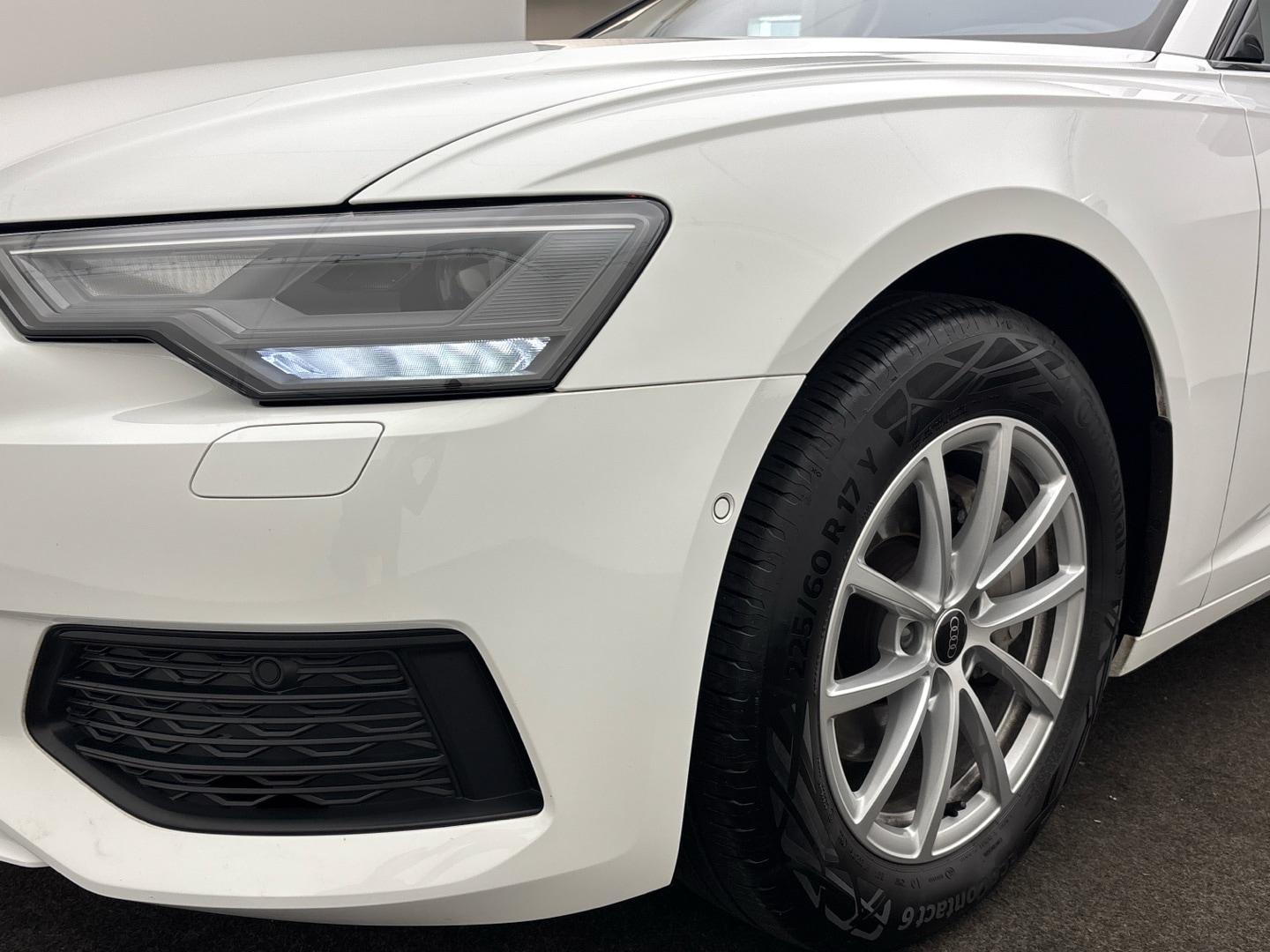 Bild über Audi A6 Avant 40 TDI S tronic - für weitere Informationen kontaktieren Sie den Audi Partner