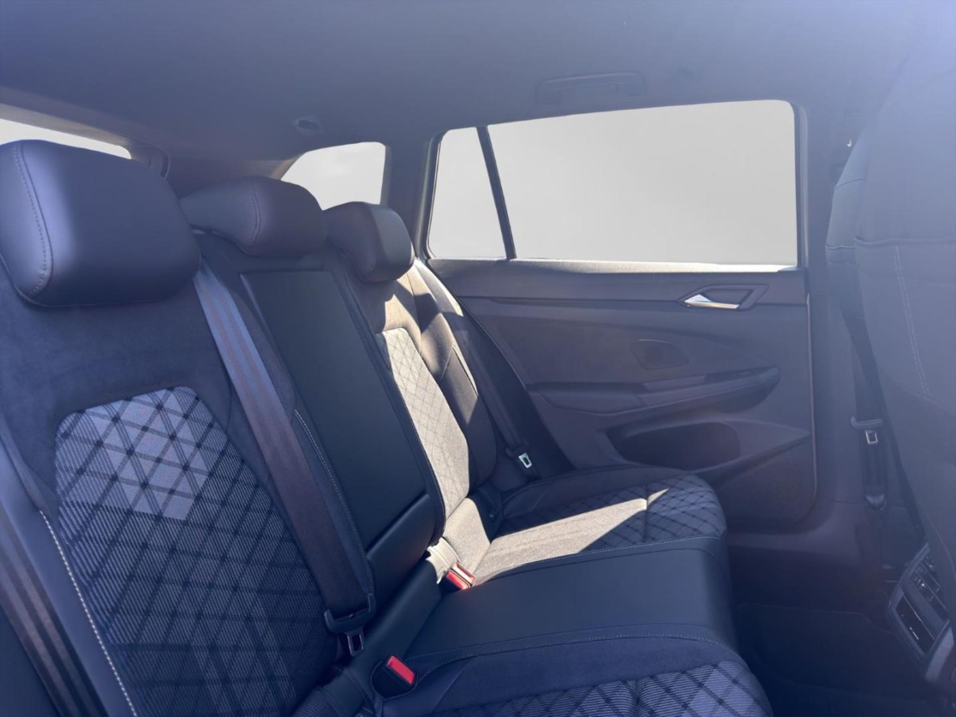 Volkswagen Golf Variant R-Line