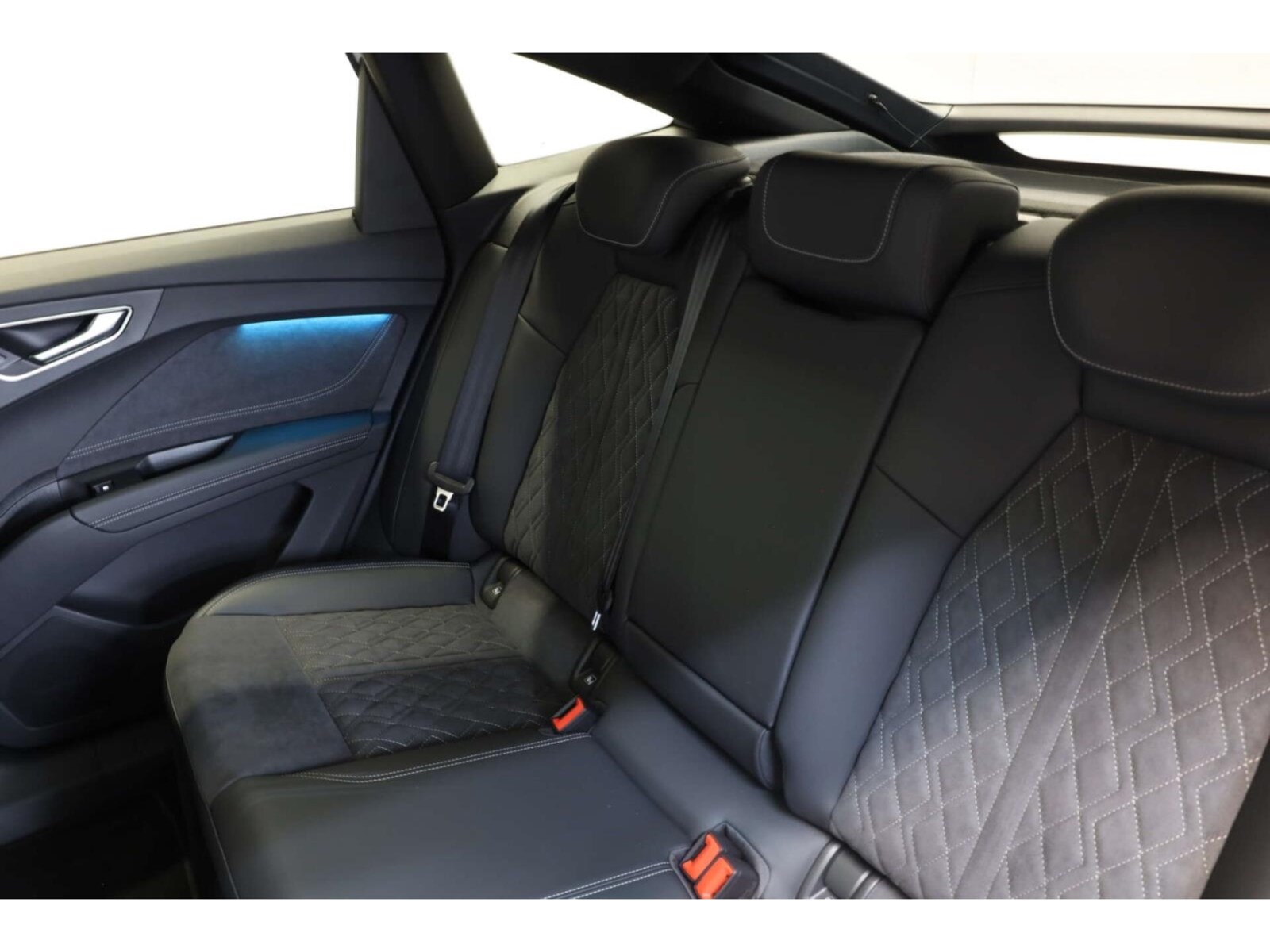 Audi Q4 Sportback e-tron – Bild 11