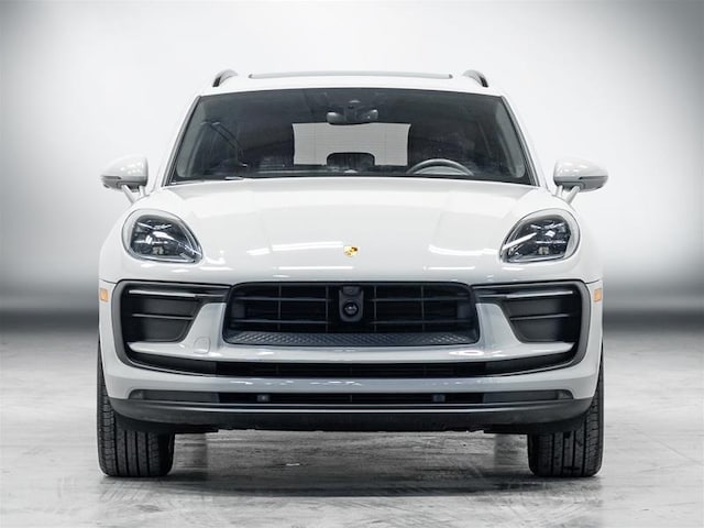 2025 Porsche Macan