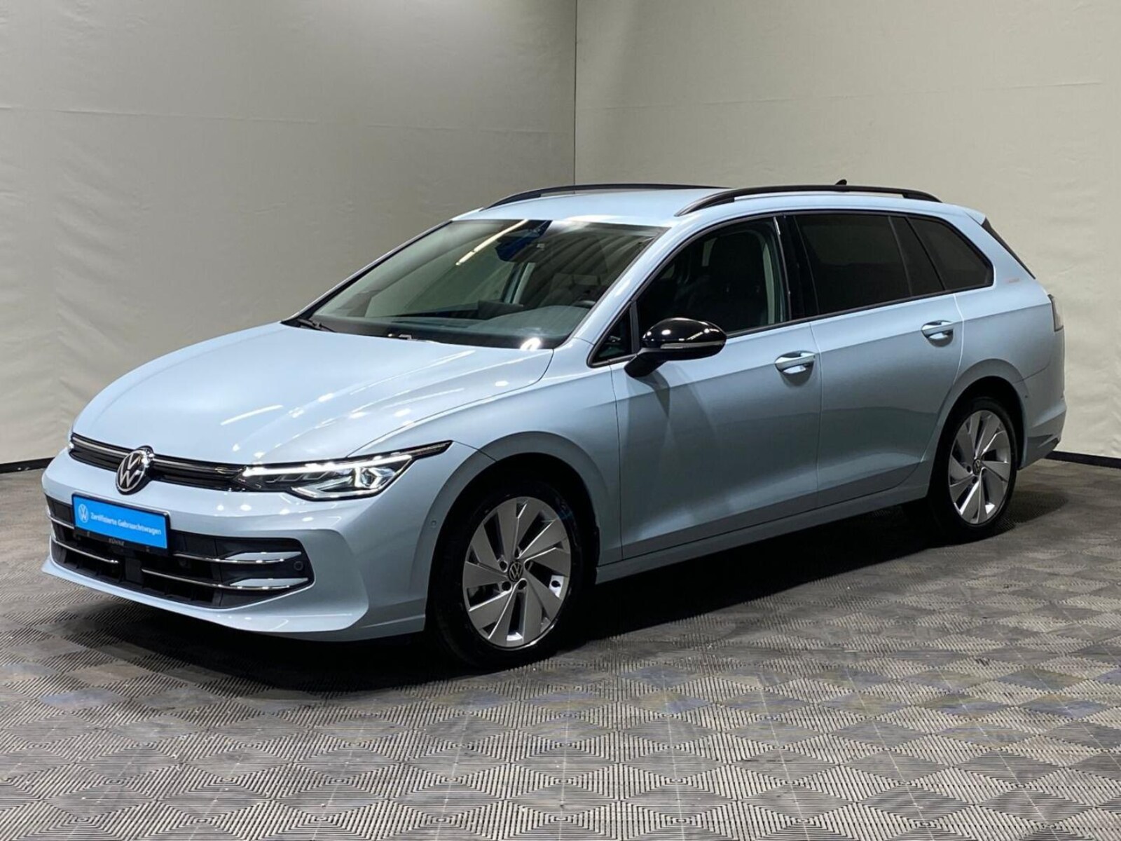 Volkswagen Golf Variant – Bild 2