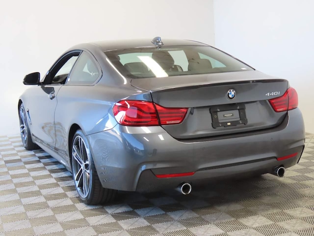 2019 BMW