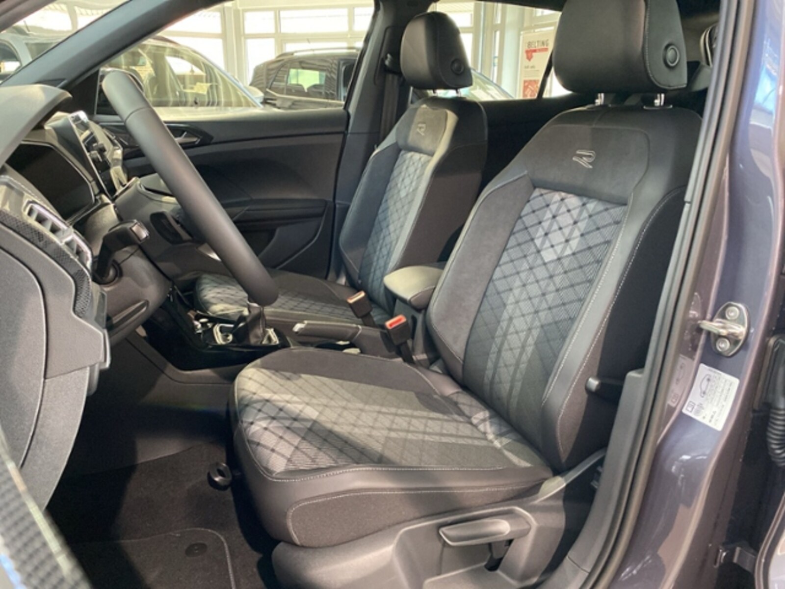 Volkswagen T-Cross – Bild 10