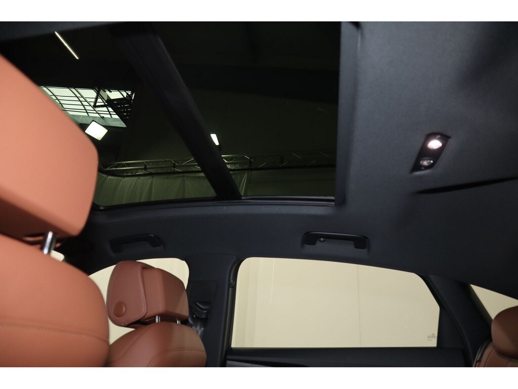 Image about Audi Q8 Sportback e-tron S line 50 e-tron quattro 250 kW