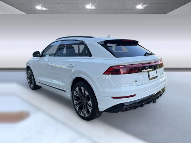 2026 Audi Q8