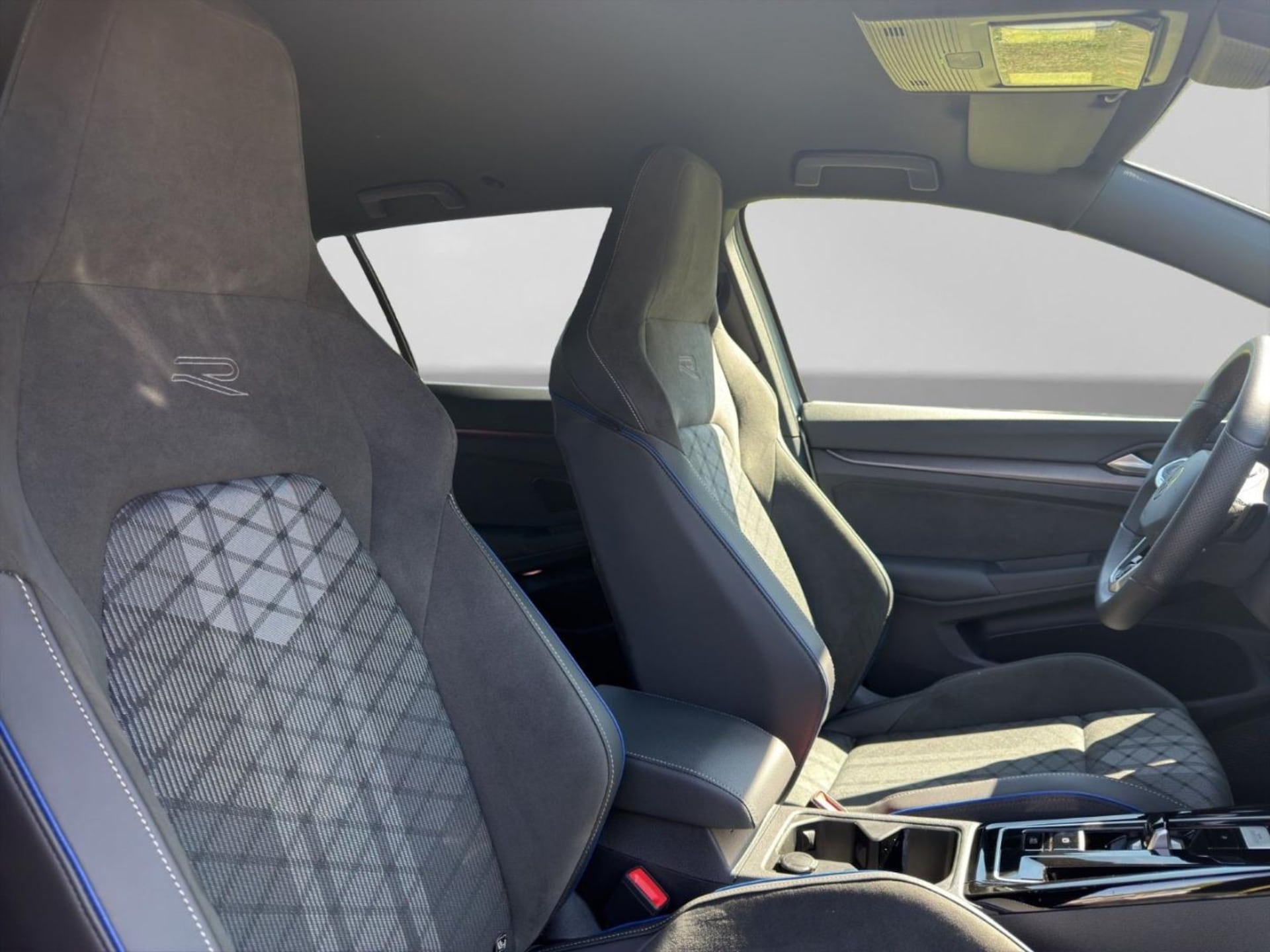 Volkswagen Golf Variant R-Line